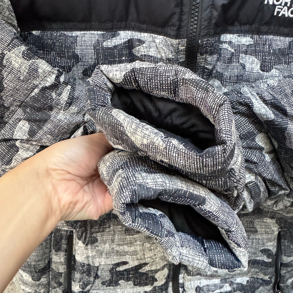 North face nuptse 700 coat jacket down feathers nylon puffer boys kids camo - Picture 9 of 12